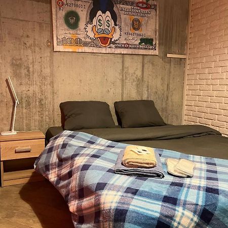 לבוב Moonlight Hostel מראה חיצוני תמונה