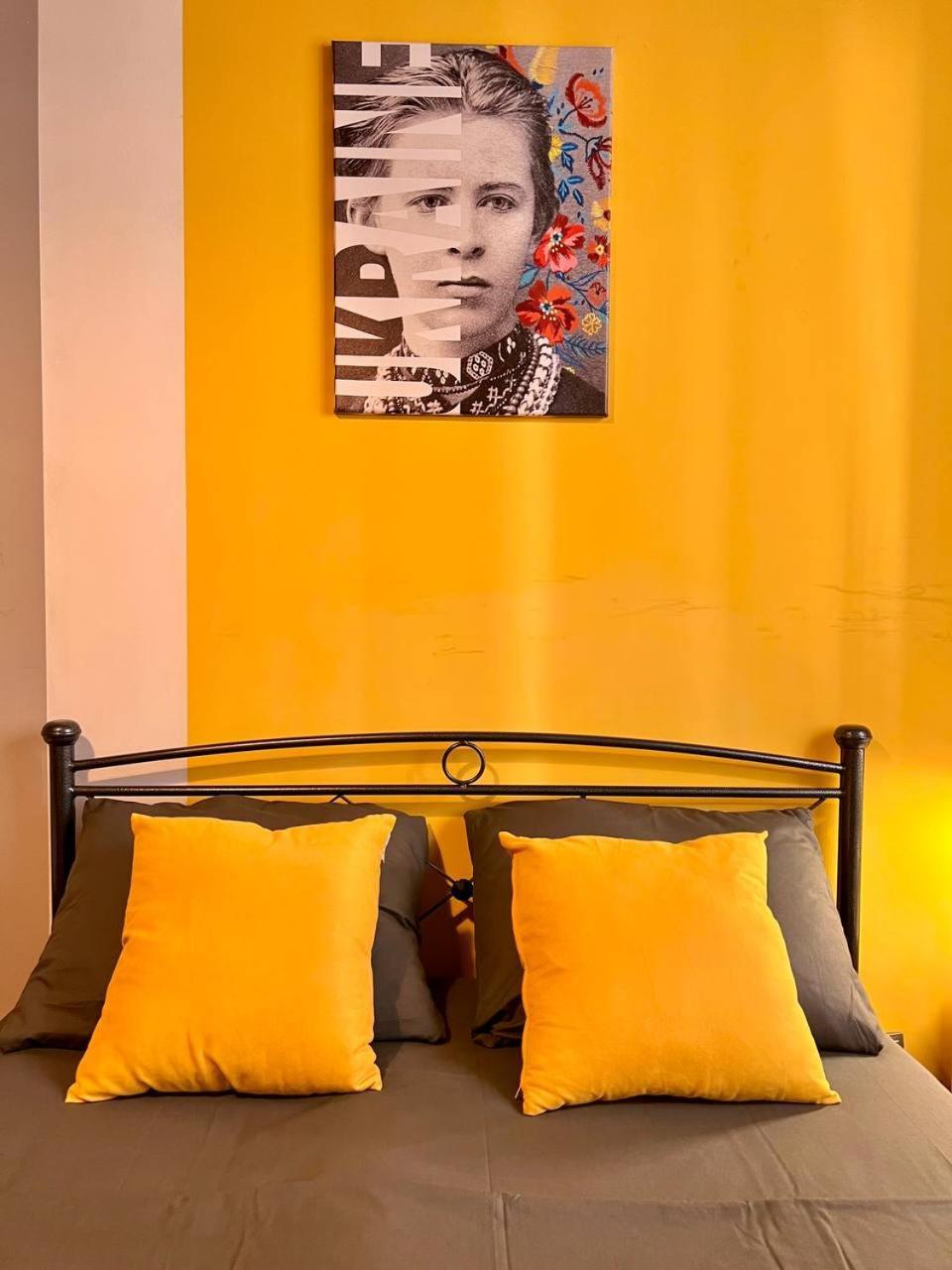 לבוב Moonlight Hostel מראה חיצוני תמונה
