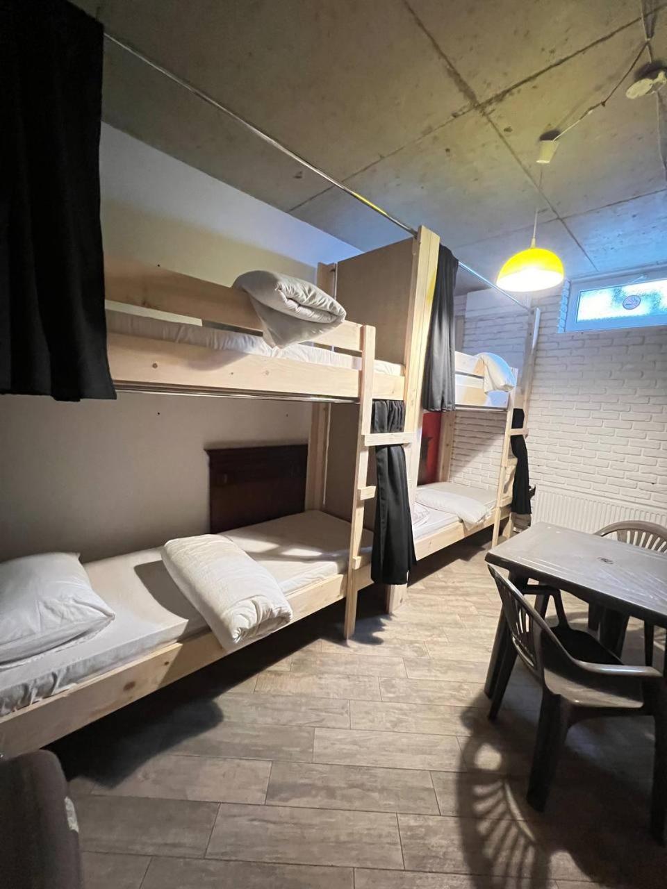 לבוב Moonlight Hostel מראה חיצוני תמונה