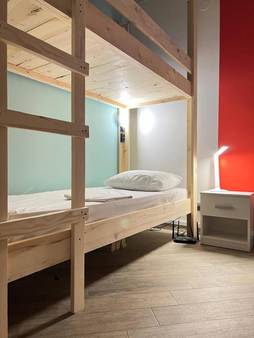 לבוב Moonlight Hostel מראה חיצוני תמונה